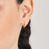 Ania Haie oorbellen Gold Pearl Cabochon Huggie Hoop Earrings